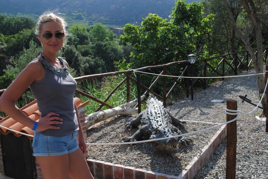 Mt. Etna Private Tour with Food and Wine Tasting - Walking around the Silvestri Craters