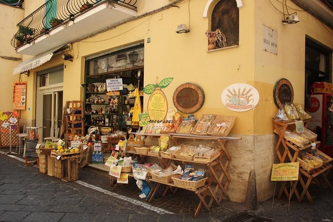 Mt. Vesuvius, Pompeii & Sorrento day-trip in 8 hours (privately) - The wine alternative that earned the strongest praise