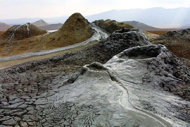 Mud Volcanoes & Gobustan tour (Group & Private) - Why this short Baku outing works