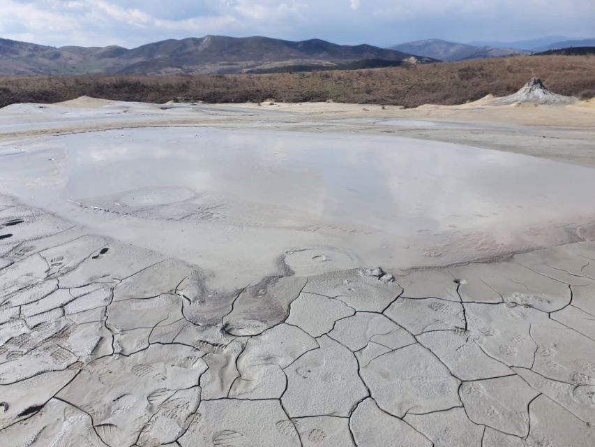 Muddy Volcanoes and Salt Mine Private Tour - Who should take this tour?