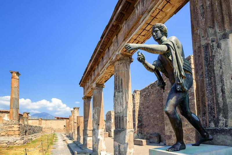Naples or Sorrento: Full-Day Pompeii and Mount Vesuvius Tour - Free time and the lunch question