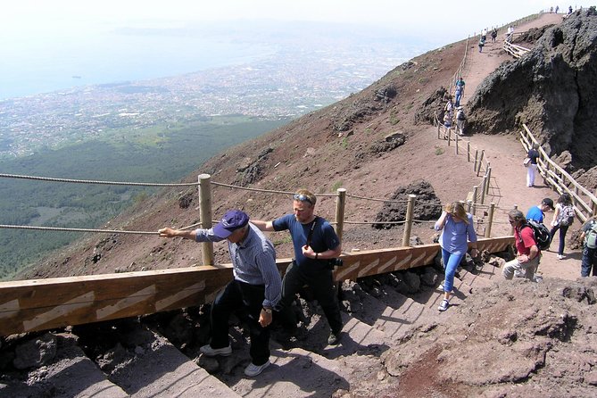 Naples: Pompeii & Mt Vesuvius All-Inclusive Small Group w/ Lunch - Transport, group size, and the meaning of small group