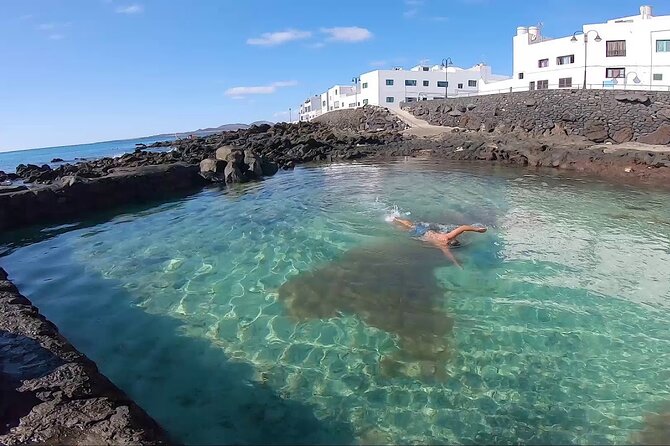 North Tour, Viewpoint, Brunch, White beach & lava pools - Bodega de Ye and traditional island products
