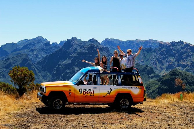 Northwest Terraces and Volcanic Pools 4x4 Full Day Tour - Guide quality can make or break the day
