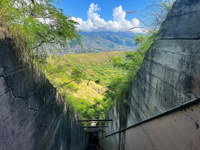 Oahu: Diamond Head Crater Trailhead Transfer & Entry Fee - How much value you get for $50
