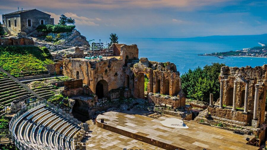 Palermo/Cefalù: Mount Etna and Taormina Day Trip - What the $346.15 price really buys