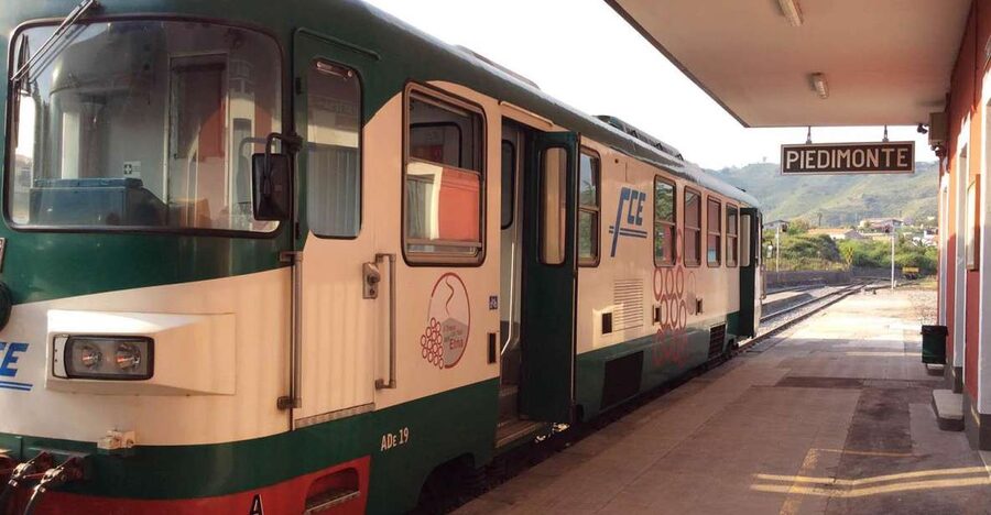 Piedimonte Etneo: Etna Wine Train Tour & Sicily Wine tasting - Five details that shape the day