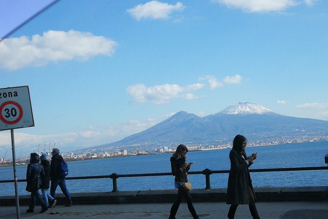 Pizza Tour | Vesuvius & Pompeii included pizza with driver - Walking toward the Vesuvius crater