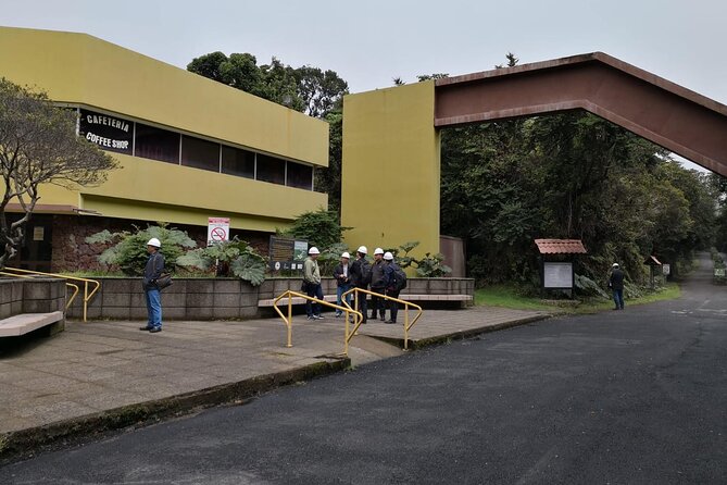 Poas Volcano + Coffee tour + Waterfall tour day from San Jose - Timing problems can shape the whole day