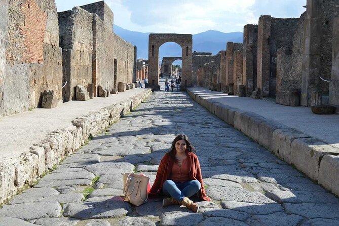 POMPEI & VESUVIUS TOUR from NAPLES (tickets and Hotel Pick-up INCLUDED) - One day, two famous sites, and a very full schedule
