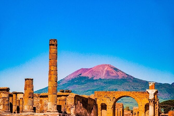 POMPEI & VESUVIUS TOUR from NAPLES (tickets and Hotel Pick-up INCLUDED) - Who should book this day trip?