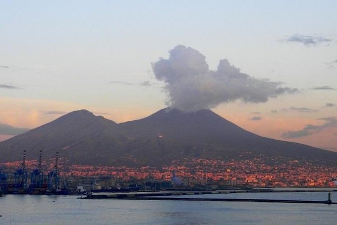 Pompeii and Mount Vesuvius Day Trip from Naples with Lunch - What happens when Vesuvius closes