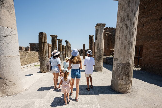 Pompeii and Mount Vesuvius Day Trip from Rome with Pizza Lunch - Pompeii in two hours: what you actually see