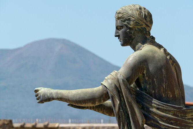 Pompeii and Mount Vesuvius Day Trip from Rome with Pizza Lunch - Choosing the Vesuvius crater hike