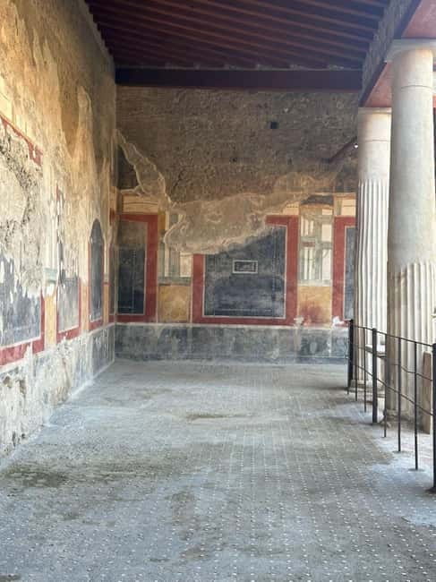 Pompeii and Vesuvius Cellars: Tour with Pick-Up in Positano - Leaving Positano with transport handled