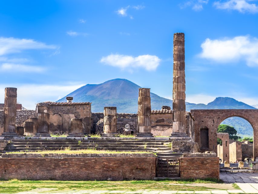 Pompeii and Vesuvius Combo with Transfer and Tickets - Is $101 a Fair Price?
