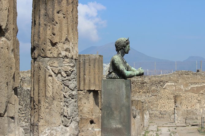 Pompeii and Vesuvius from Naples. Private activity - Climbing to the Vesuvius crater for Bay of Naples views