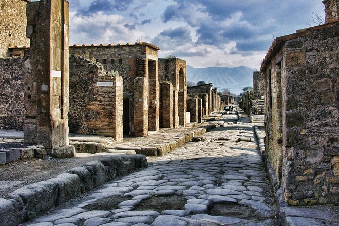 Pompeii and Vesuvius Select from Amalfi - A nine-hour schedule with real tradeoffs