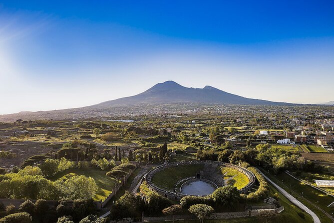 Pompeii and Vesuvius Tour with Pickup - Teatro Grande and Via dell’Abbondanza