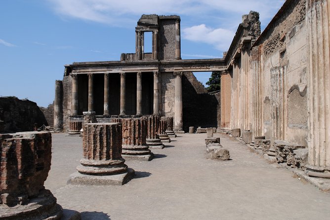 Pompeii and Vesuvius - VIP Tour/Small Group with Lunch - Why this Naples day works so well