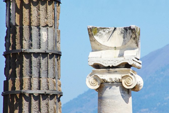 Pompeii and Vesuvius - VIP Tour/Small Group with Lunch - The eruption that connects both stops