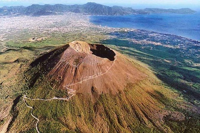 Pompeii & Mount Vesuvius Tour with Guided Visit, Tickets & Lunch - What to bring and how to prepare