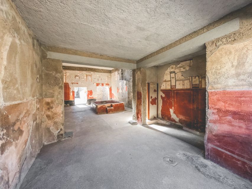 Pompeii: Ruins Tour and Mount Vesuvius Horseback Ride - Entering Pompeii With an Archaeologist