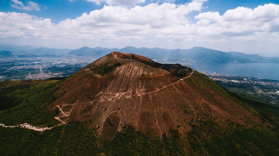 Pompeii Ruins & Vesuvius Full-Day Tour from Pompeii - Two famous sights, one carefully timed day