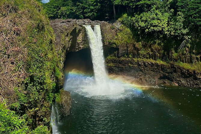 Private Big Island Tour: Coffee, Beaches, Volcanos, Waterfalls - Big Island Candies and Rainbow Falls