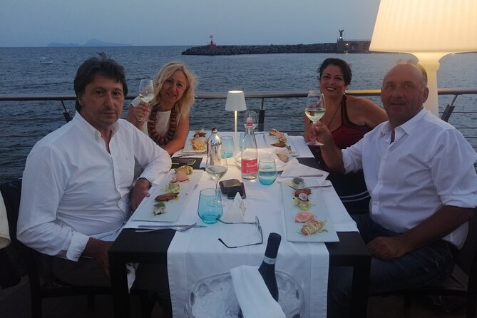 Private day tour: Pompei,Vesuvius and Herculaneum. - Who should book this experience?