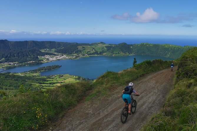 Private E-Bike Tour on Sete Cidades Volcano's Rim with Lake View - What the private group format is worth
