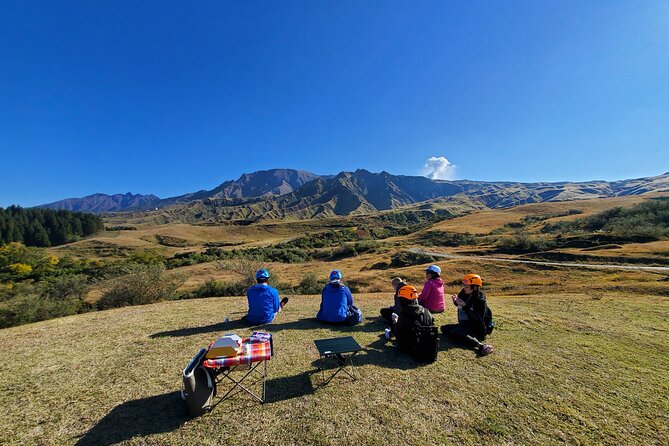 Private E-MTB guided cycling around Mt. Aso volcano & grasslands - Practical planning for the 1 p.m. start