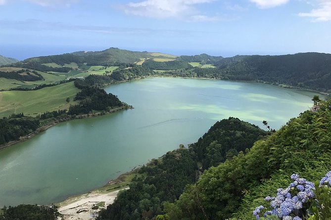 Private Full-Day 4x4 Tour to Furnas Volcano - Pace, mobility, and the 4WD format
