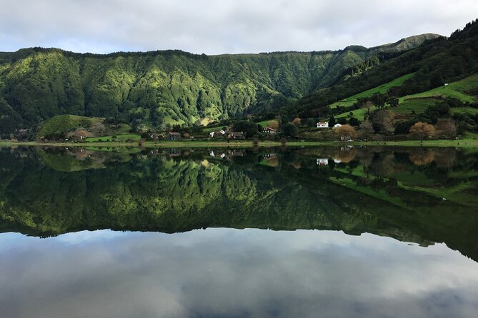 Private Half-Day 4x4Tour to Lagoa Sete Cidades - Why Sete Cidades works so well as a half-day trip