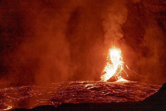 Private - Hawaii Volcanoes NP and Black Sand Beaches Tour - Punaluʻu Black Sand Beach and its sea turtles