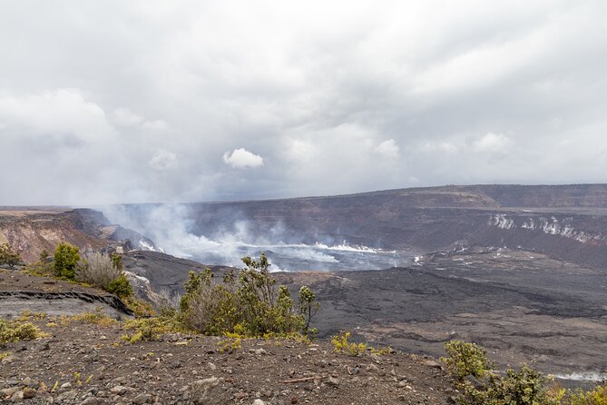 Private - Hawaii Volcanoes NP and Black Sand Beaches Tour - Six hours inside Hawaii Volcanoes National Park