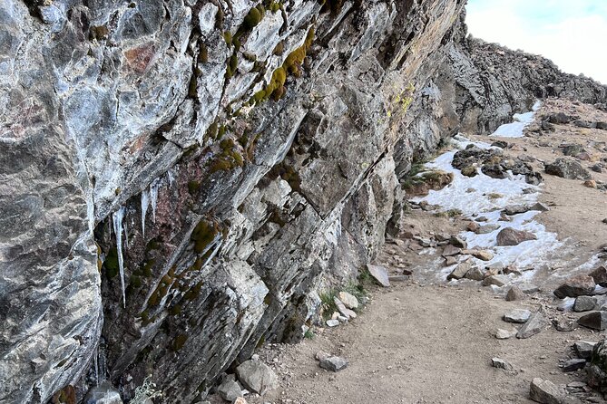 Private Hike next to volcano at 14800 ft. from Mexico city - What the $174 price really covers