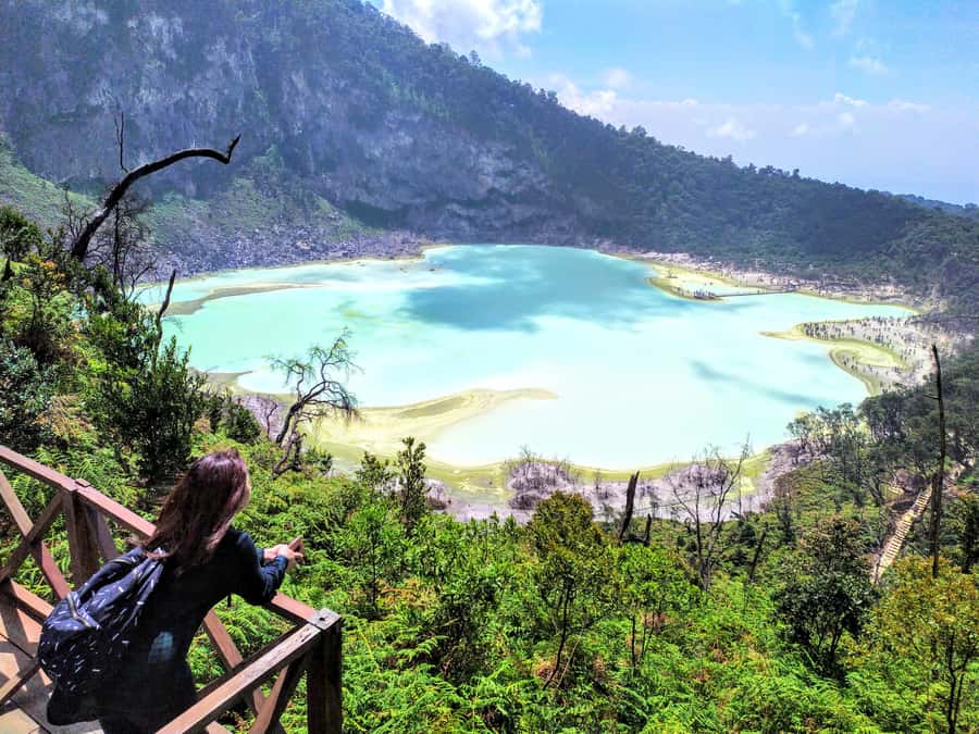 Private: Kawah Putih,Volcano,HotSpring,Mud Bathing,Lake Tour - Key points at a glance