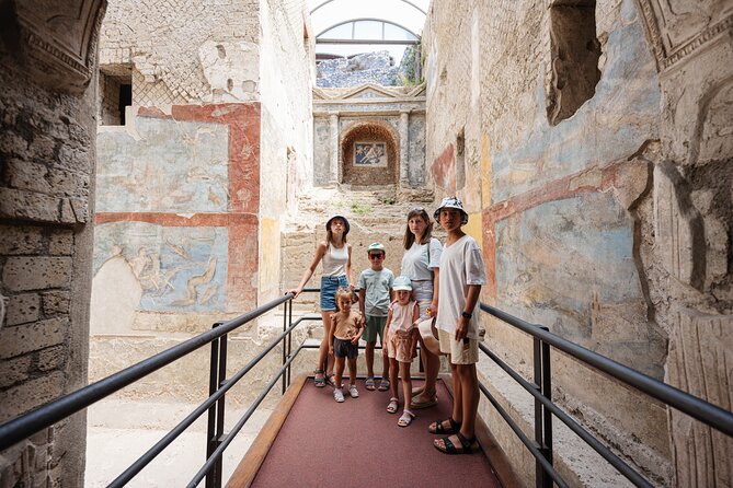 Private Pompeii, Herculaneum & Vesuvius Adventure: Wine & Lunch - Vesuvius: crater views and volcanic facts
