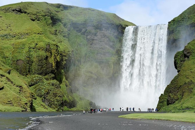 Private South Coast Fire and Ice: Glacier viewpoint & Lava Show - Five things to know before you book