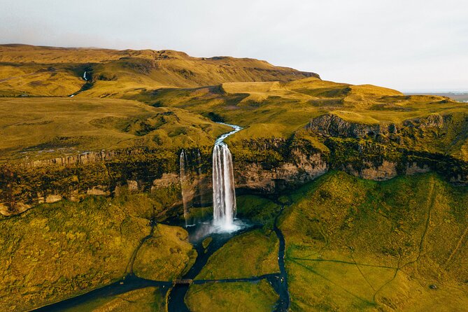 Private South Coast Fire and Ice: Glacier viewpoint & Lava Show - Why this 11-hour South Coast route works