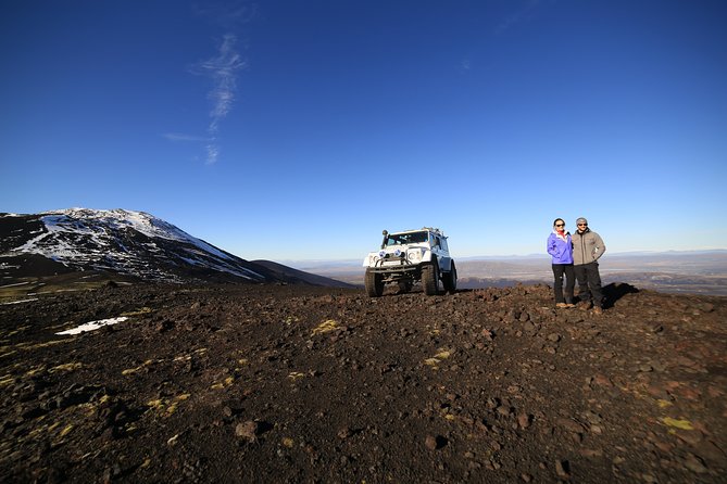Private Superjeep Landmannalaugar and Hekla Volcano Day Trip - Frostastadavatn and the highland mountain views