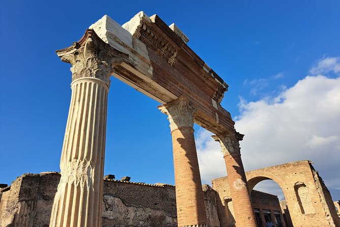 Private Tour in Pompeii and Vesuvius - What the $997.32 group price really buys