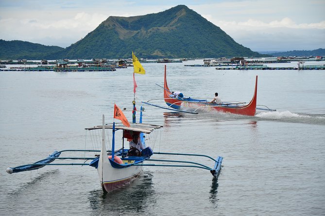 Private Tour: Tagaytay Midlands & Taal Volcano Boat Ride - Tagaytay Picnic Grove and the first volcano view