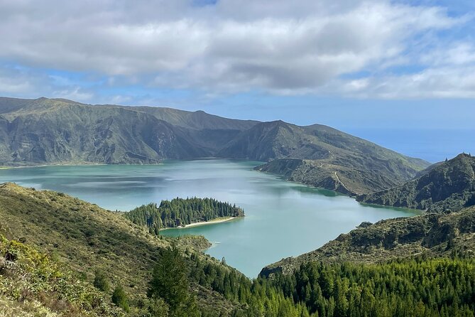 Private Tour Volcanic Lakes Sete Cidades and Lagoa do Fogo - Lagoa do Fogo from Pico da Barrosa