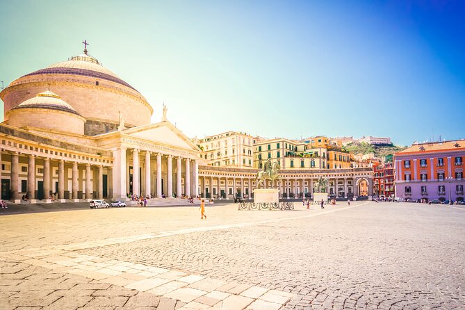 Private Transfer - Amalfi to Naples with 2h of Sightseeing: Vesuvius or Pompeii - Key Points at a Glance