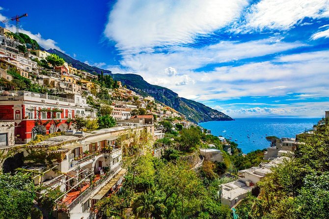 Private transfer: Naples to Positano, 2h in Vesuvius or Pompeii - Key points at a glance
