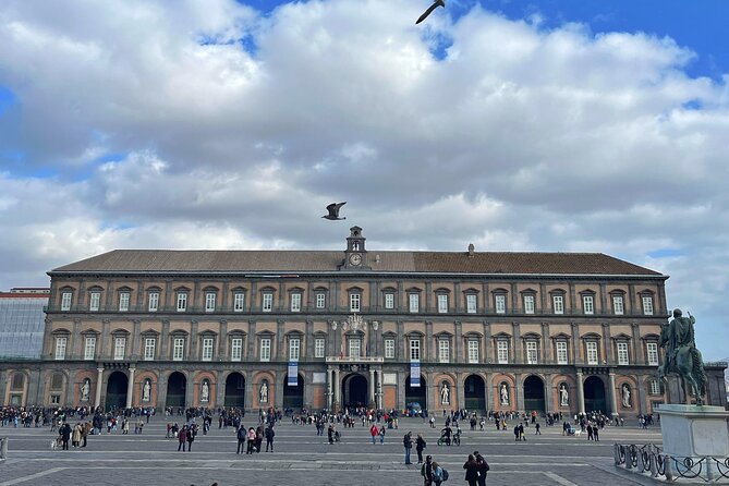 Private transfers from Naples to Pompeii Vesuvius Herculaneum - Why private transport helps around Naples