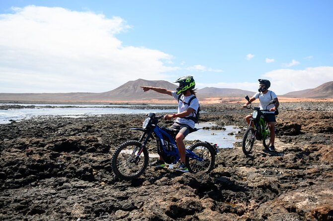 Private Volcanoes Tour Electric Experience of Fuerteventura - Popcorn Playa and its strange white shore