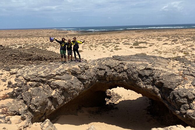 Private Volcanoes Tour Electric Experience of Fuerteventura - Timing, meeting point, and practical limits